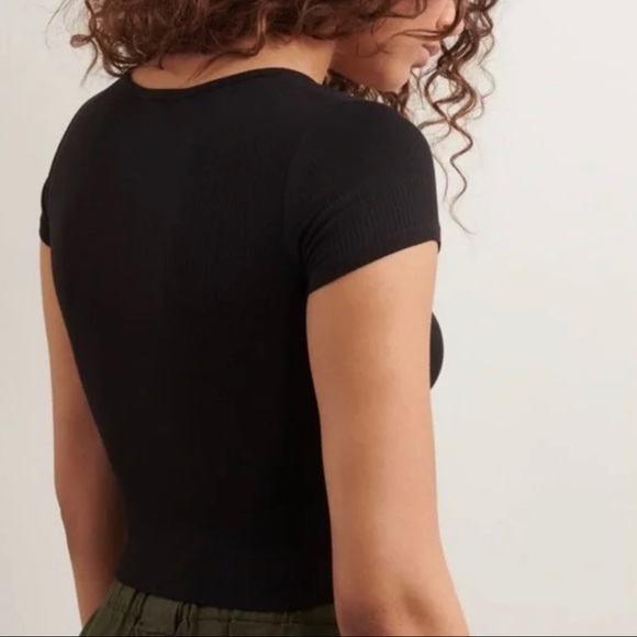 Garage black ribbed The V Ruched Tee - Picture 3 of 8